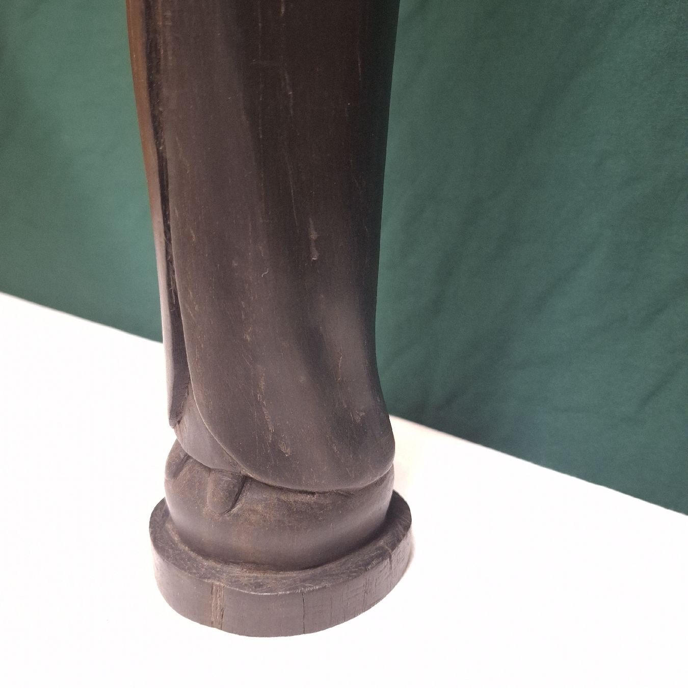 Sculture & Statue: Hohe Madonna Figur aus dunklem Holz, – Usato da Winterthur venduto da Goldpipau 5