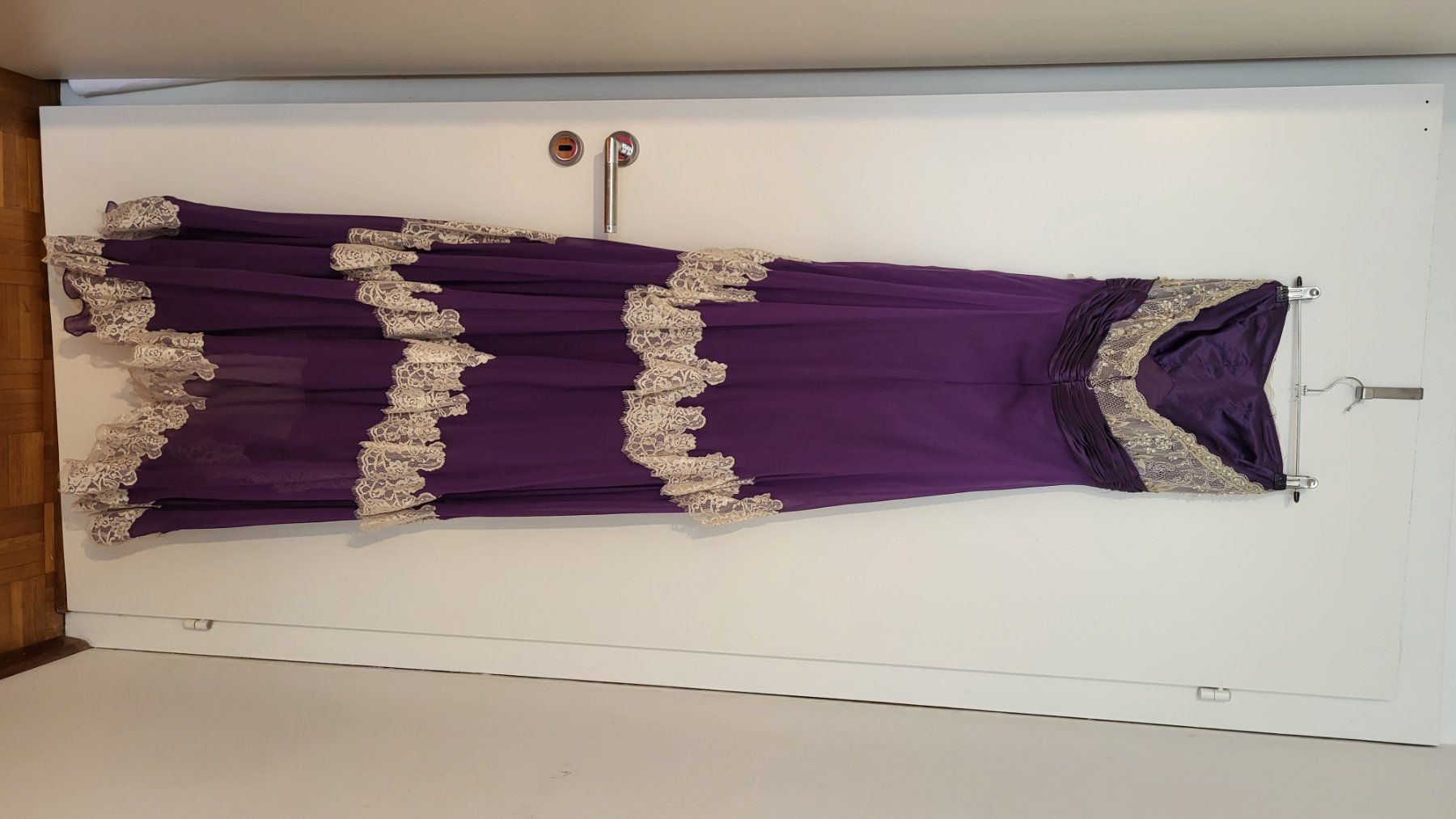 Kleider: evening gown – Gebraucht aus Genève von gkh_yx7b 4