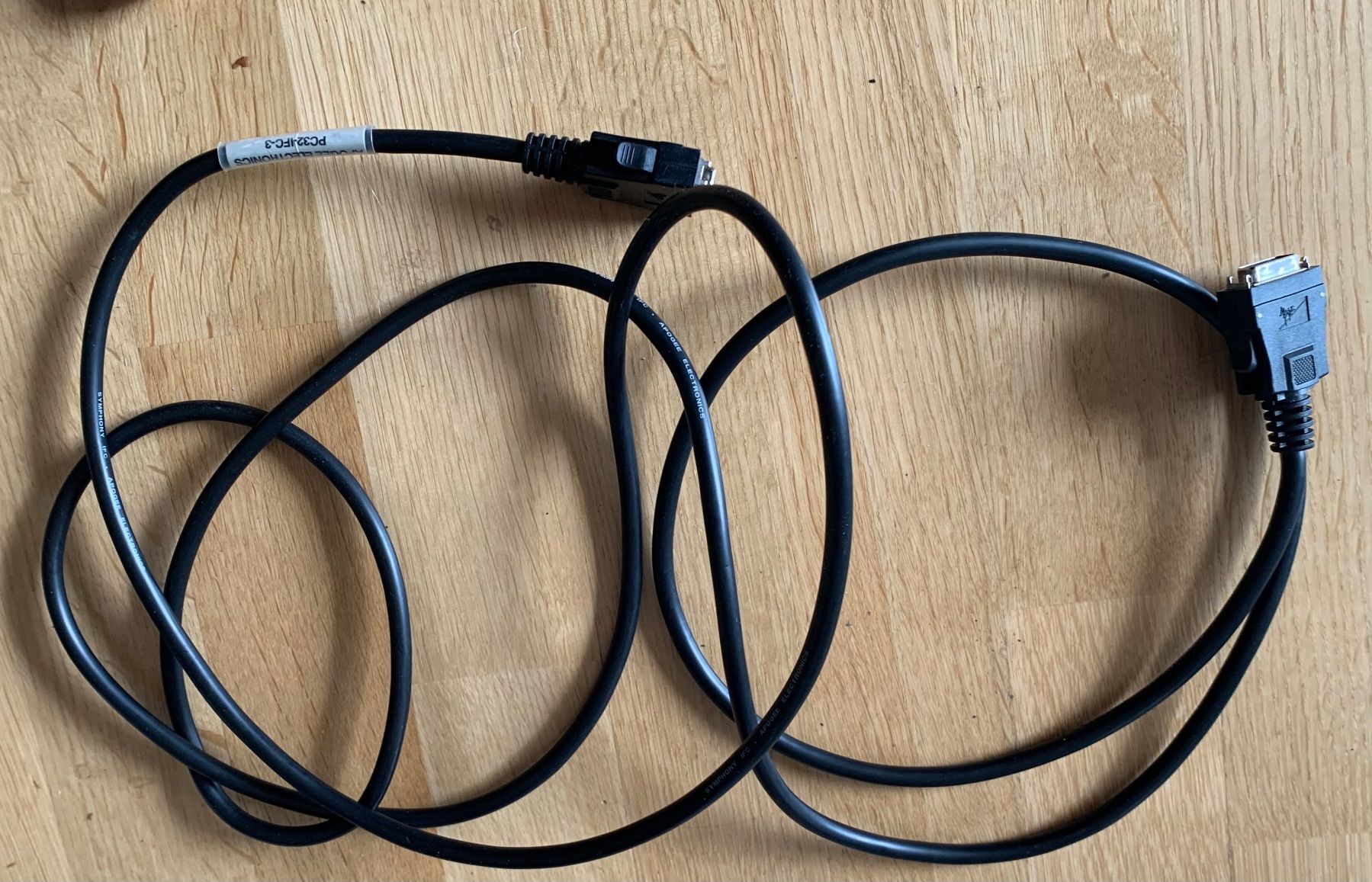 Apogee Schede audio: Apogee Symphony 64 PCIe Card und Kabel – Usato da Zürich venduto da Fieber 4