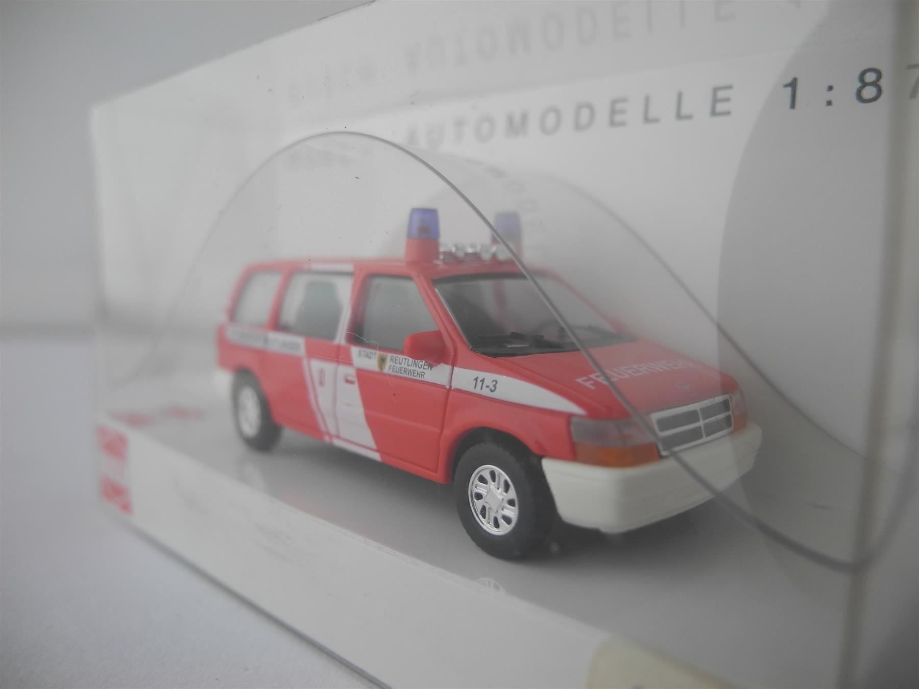 Busch Modellautos: Busch 44604 Chrysler Voyager FW, Nr. s79 – Neu und originalverpackt aus Kottwil von Crazyrolf 1