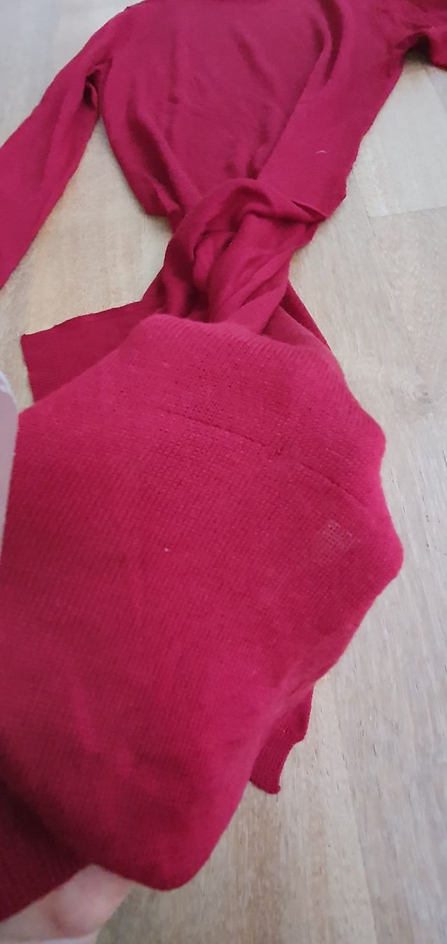 Maglioni & Felpe: Dünner Strickpullover mit Schlitzen seitlich Grösse 34 – Usato da Stansstad venduto da InStyle8 7