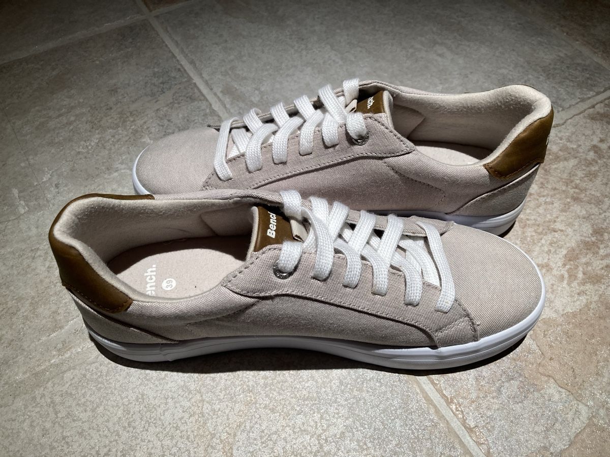 Bench Scarpe da donna: BENCH BANK SLIP-ON SNEAKER BEIGE EU 39 – Usato da Bubikon venduto da Luc666ifer 4