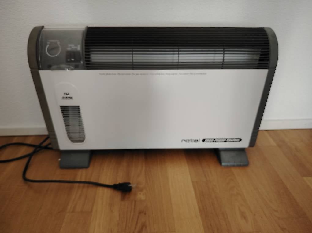 Radiatori: Rotel Heizradiator Heizöfeli  – Usato da Wilen b. Wollerau venduto da Karin1985