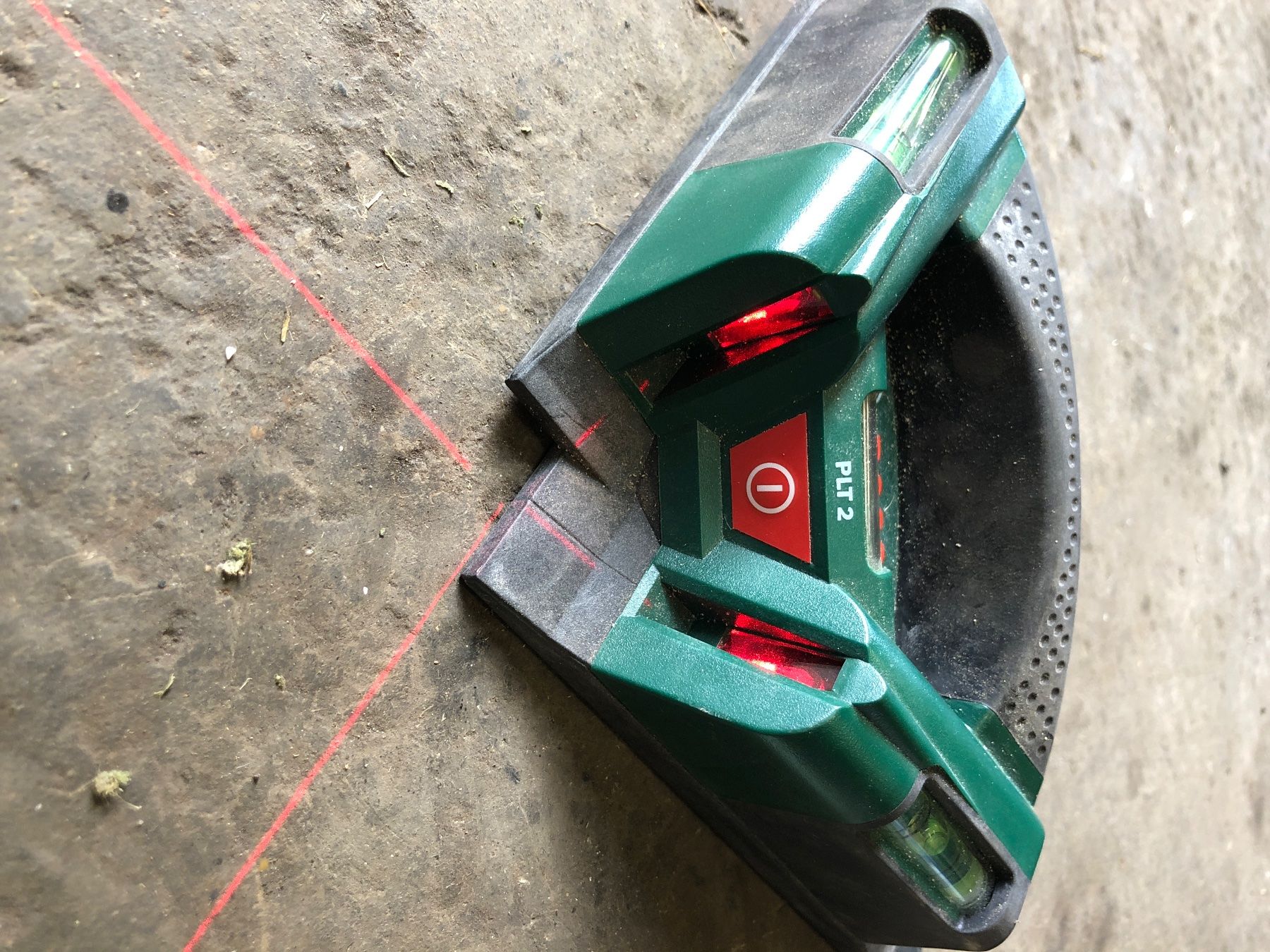 Bosch Tutti gli attrezzi: Laser de carreleur Bosch PLT2 – Usato da Chénens venduto da Touta1franc 1