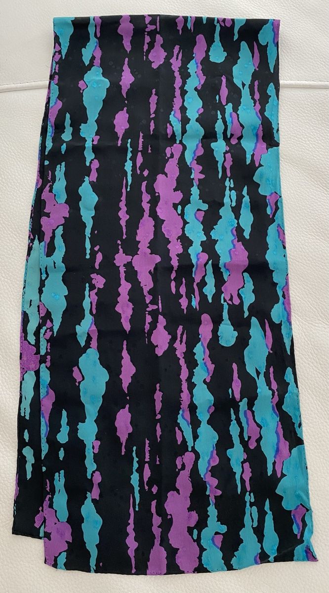 Foulard & Sciarpe: Seiden Schal 🌸 – Usato da Opfikon venduto da Luis144 1
