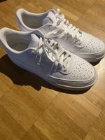 Nike Turnschuhe weiss Grösse 42 guter Zustand