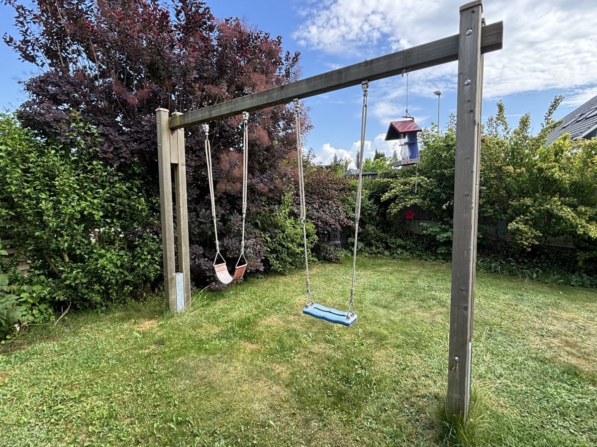 Altre altalene da giardino: Doppelschaukel aus Kantholz – Usato da Wünnewil venduto da froschkoenig25