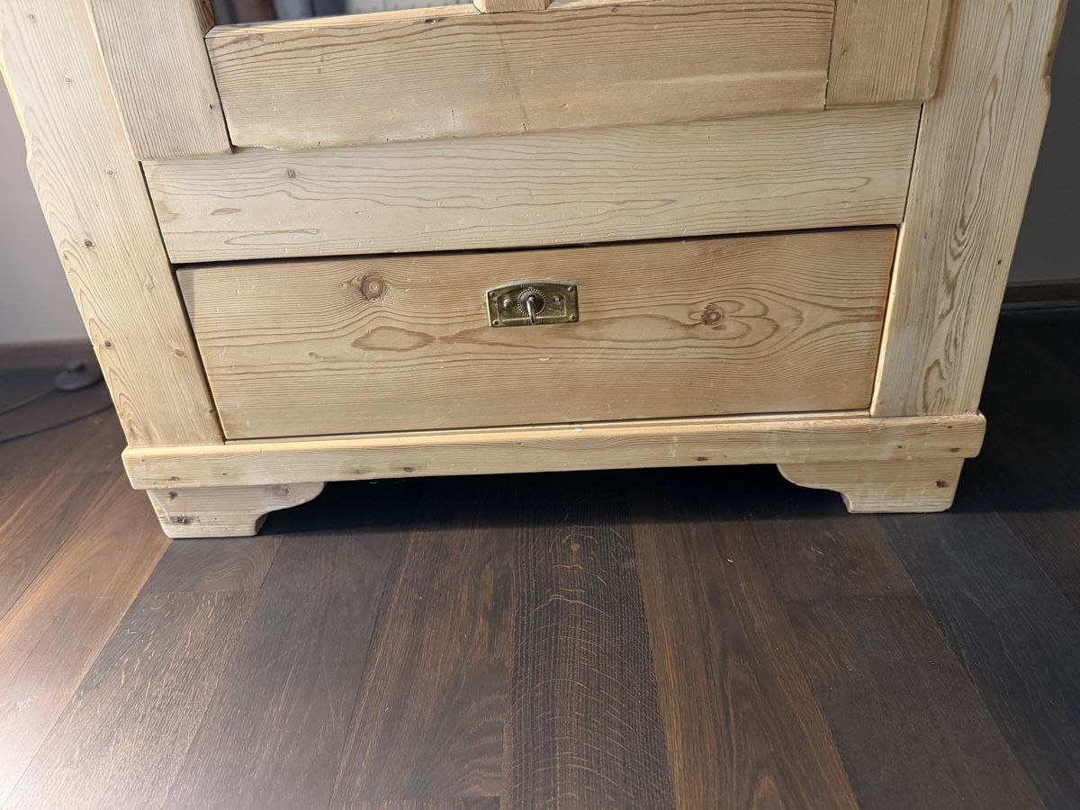 Armadi: Vitrinenschrank Tannenholz – Usato da Schaffhausen venduto da solequart 5