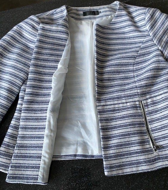 Only Jacken: Blazer gestreift Gr. 42 Top Zustand, ONLY – Gebraucht aus Ergisch von July64 4
