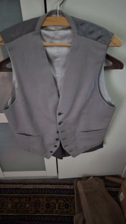 Herren Gilet grau klassisch Knopfleiste Gr M