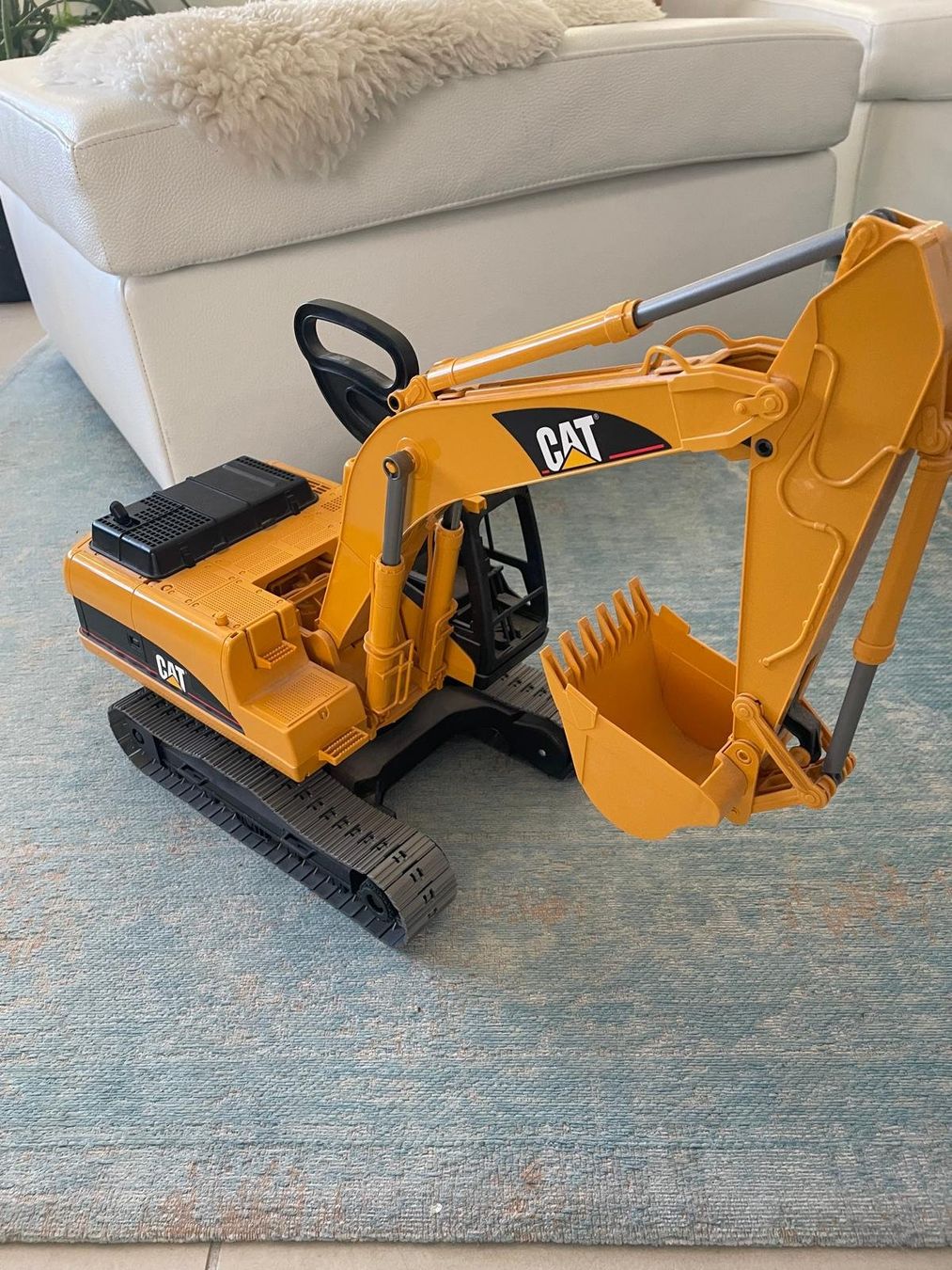 Caterpillar Excavateurs: CAT Kettenbagger / grosser Spielzeug-Baustellenbagger – D'occasion à Zürich par Ccamenisch 2