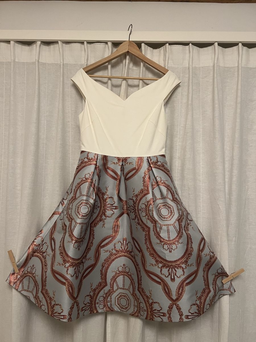 Ted Baker Vestiti: Cocktailkleid von Ted Baker – Nuovo (secondo la descrizione) da Ipsach venduto da Ma_Nu24