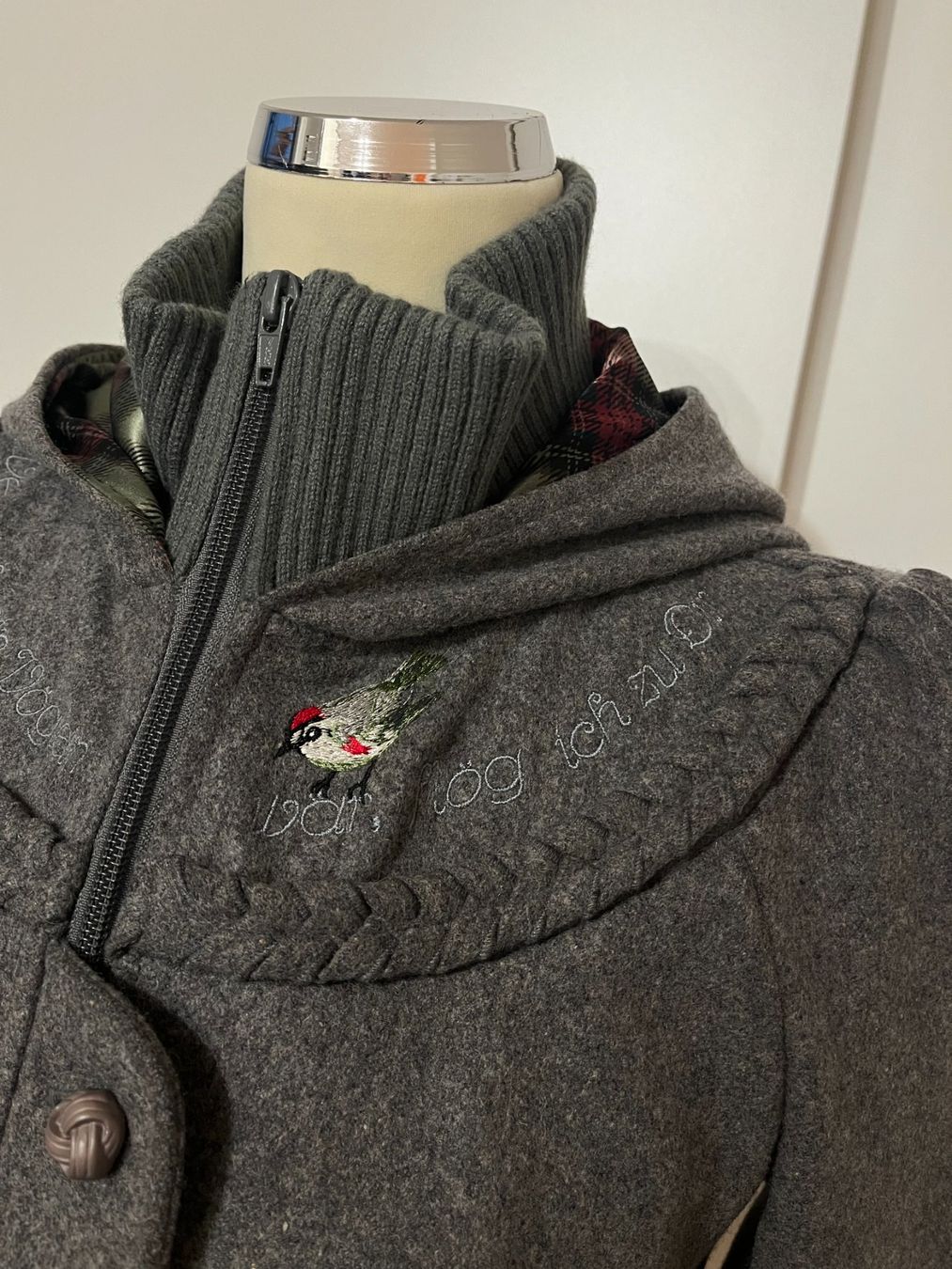 Giacche: Winterjacke / Wolle / Grau / S / Blutsgeschwister – Usato da Maienfeld venduto da 2nd-Hand-Parts 2