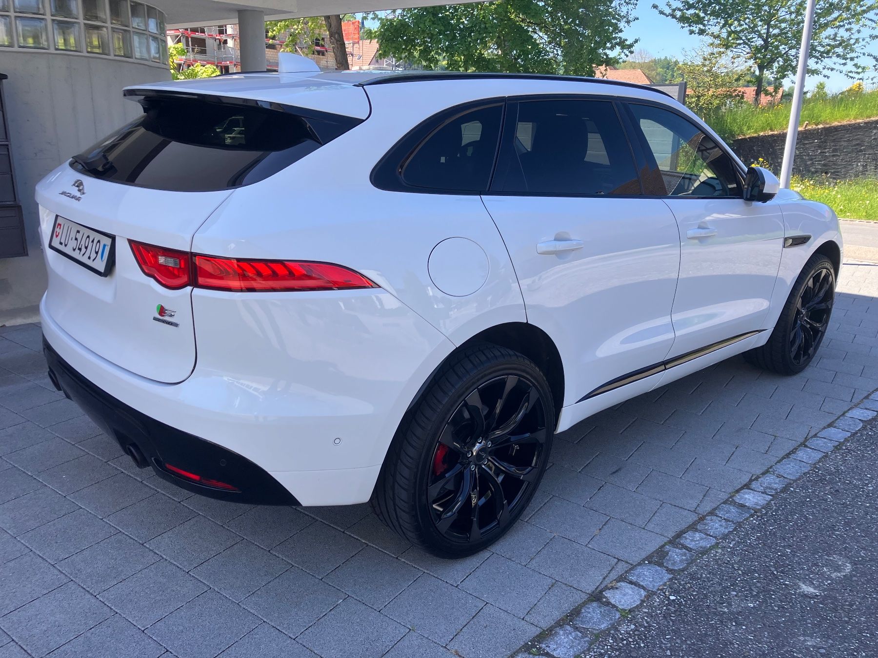 Jaguar Automobili: Jaguar f Pace S First Edition – Usato da Buchs LU venduto da Rnp 3
