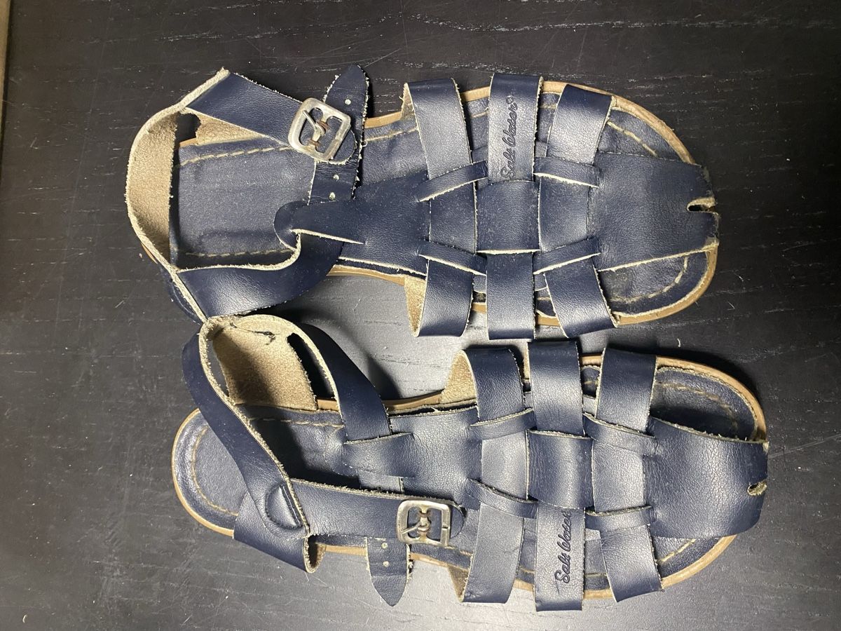 Salt-Water Schuhe für Jungen: Salt Water Sandalen Gr.4 – Gebraucht aus Biel-Benken BL von PANORMUS