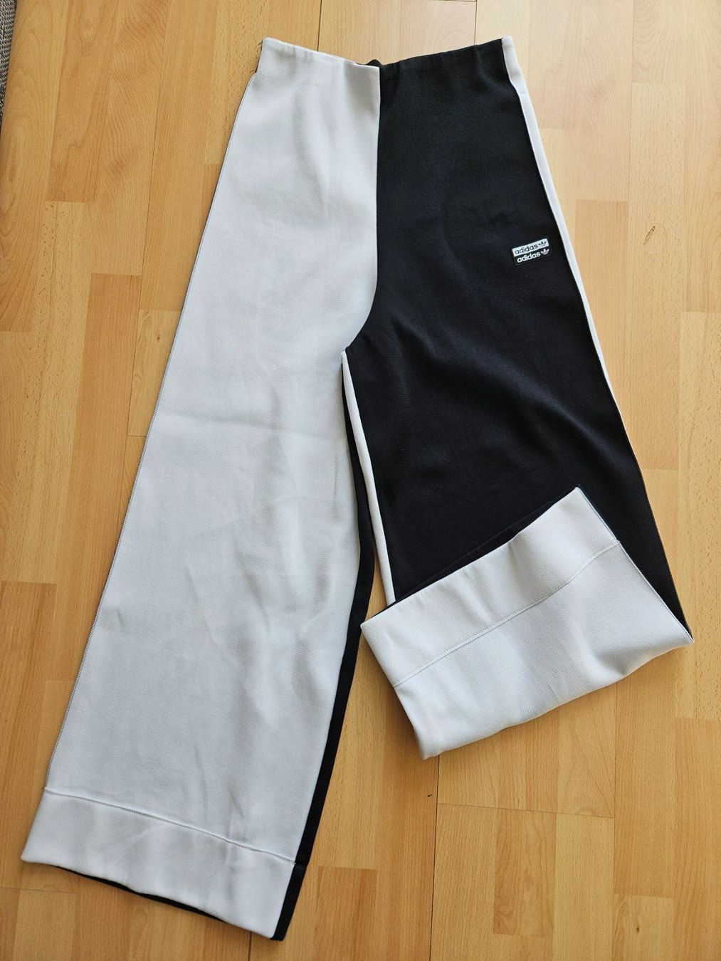 Adidas Pantalons: Hose Adidas Grösse S / 36 – D'occasion à Uerikon par mic_wq28 1