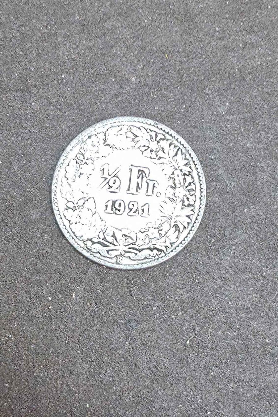 Tutti le monete: Silbermünze 1/2 Franken 1921 – Usato da Filzbach venduto da Cschufi