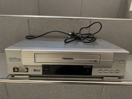 Toshiba V241EW Videorecorder VHS Player- Jetzt zugreifen!