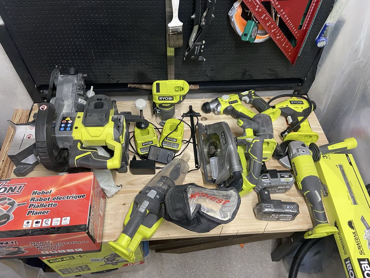 Ryobi Alle Werkzeuge: Outils Ryobi – Gebraucht aus La Tour-de-Trême von Riton2390