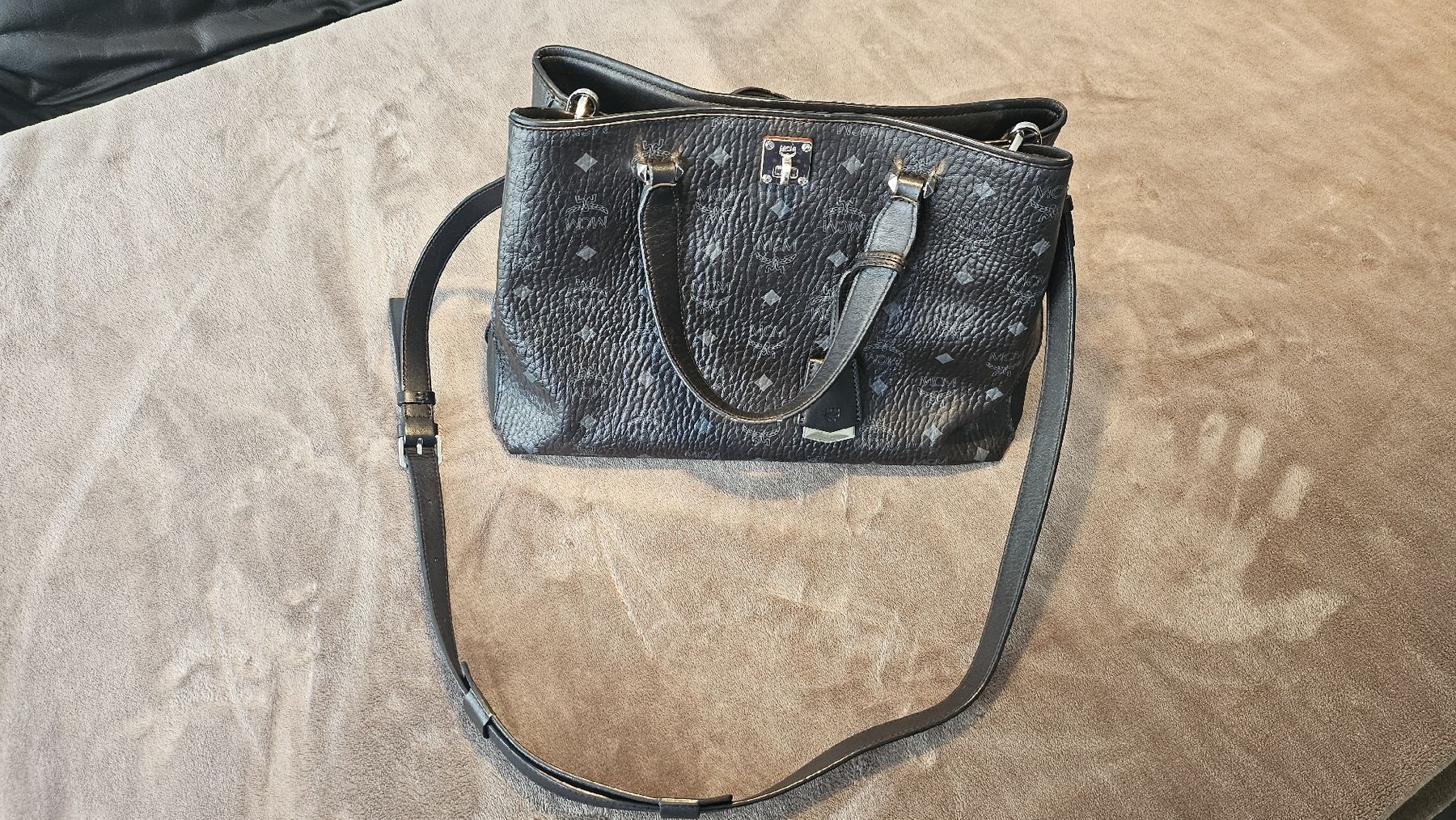 Mcm Borse da donna: MCM Handtasche- schwarz, Klassiker – Usato da Lupfig venduto da Stahl55 1