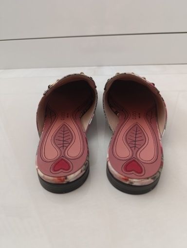 Gucci Damenschuhe: Gucci Mules Blumenmuster Beige/Rosa Grösse 37 – Gebraucht aus Hergiswil NW von pol_9dl8 3