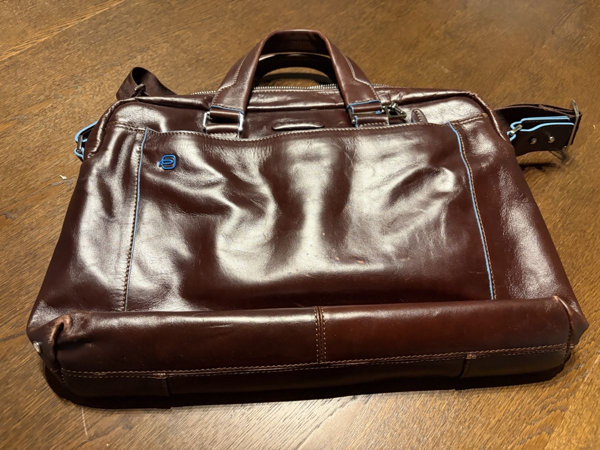 Piquadro Sacs: Piquadro Laptoptasche Leder  – D'occasion à Hauptwil par BernadettS 6