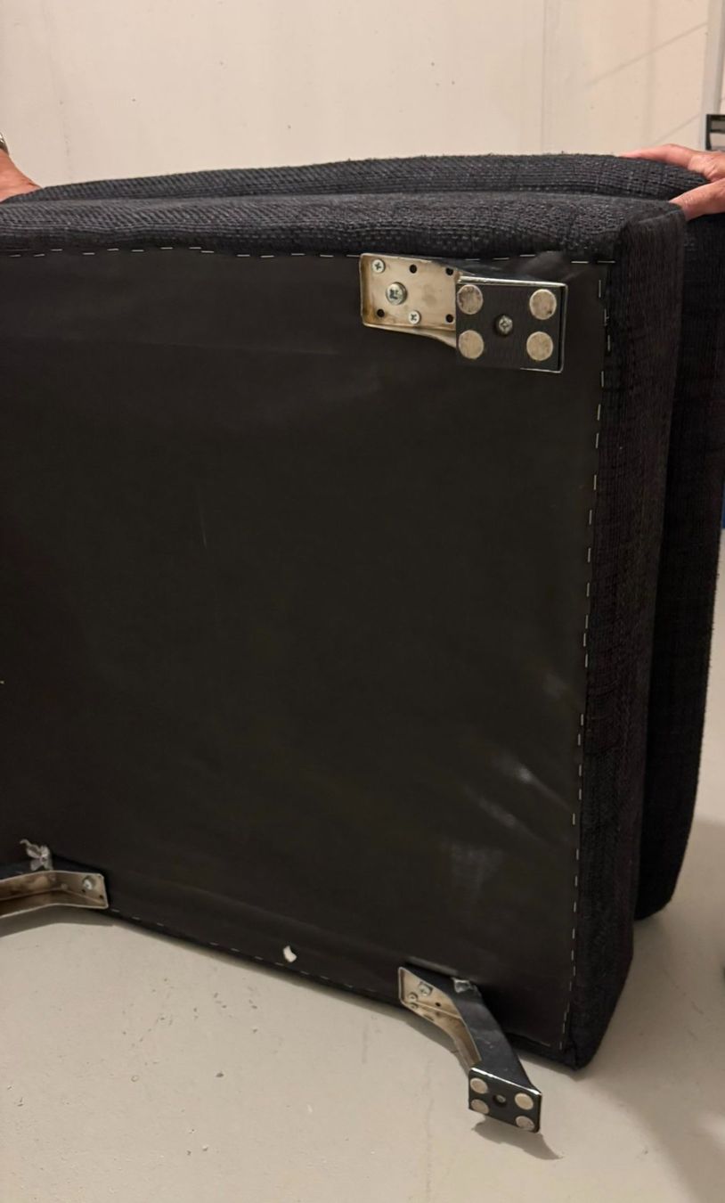 Pfister Hocker: Grosser Ottoman – Gebraucht aus Bubikon von ann_m2tx 3