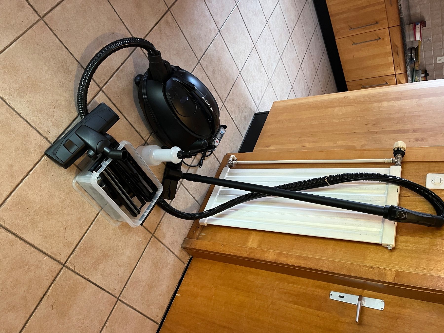 Dampfreiniger: Aspirateur à vapeur – Gebraucht aus Tramelan von may_ncb2 1