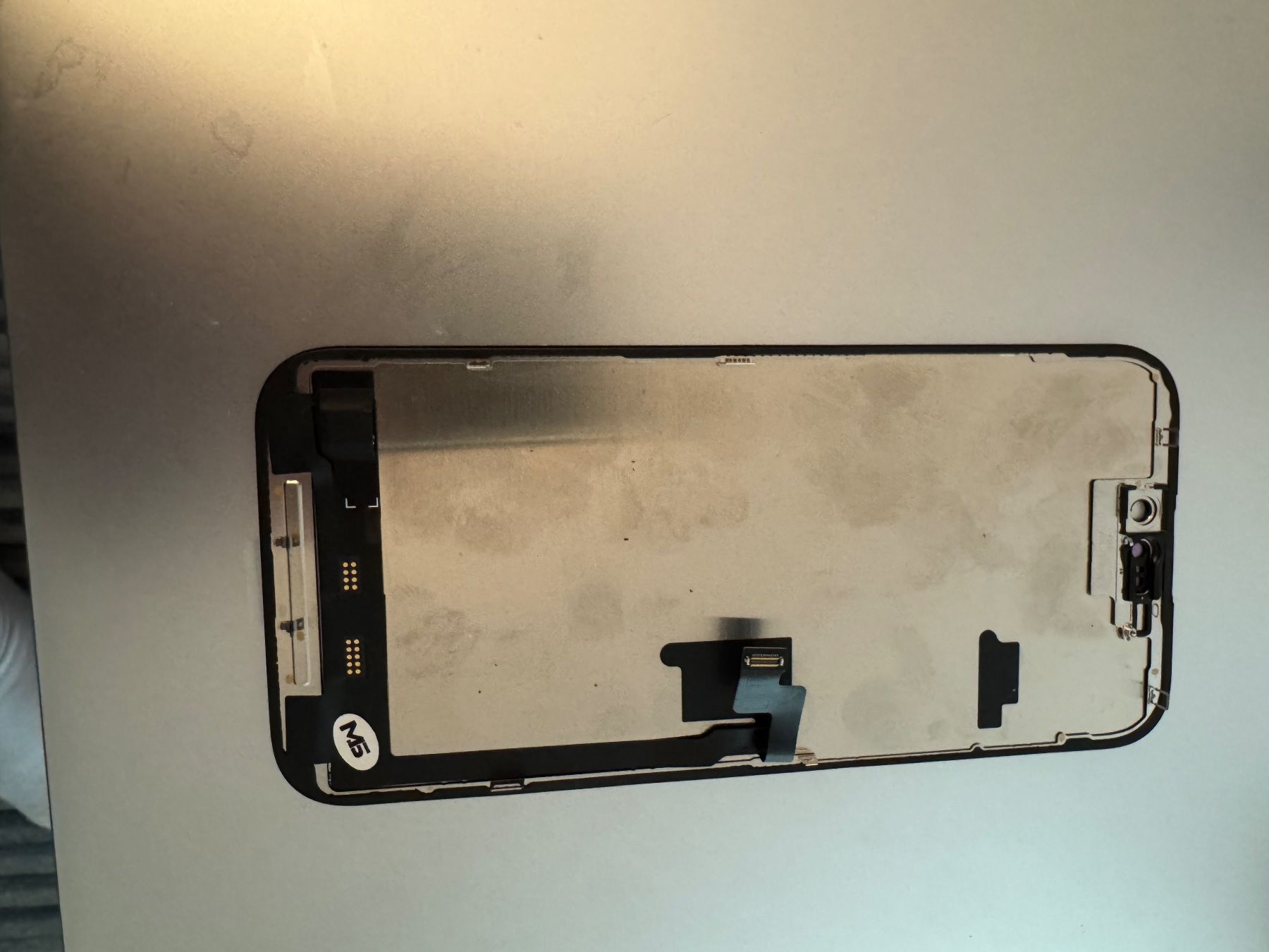 Apple Monitor: Display IPhone 16 Pro Max Incel – Nuovo (secondo la descrizione) da Ebmatingen venduto da beg_l2wt 2