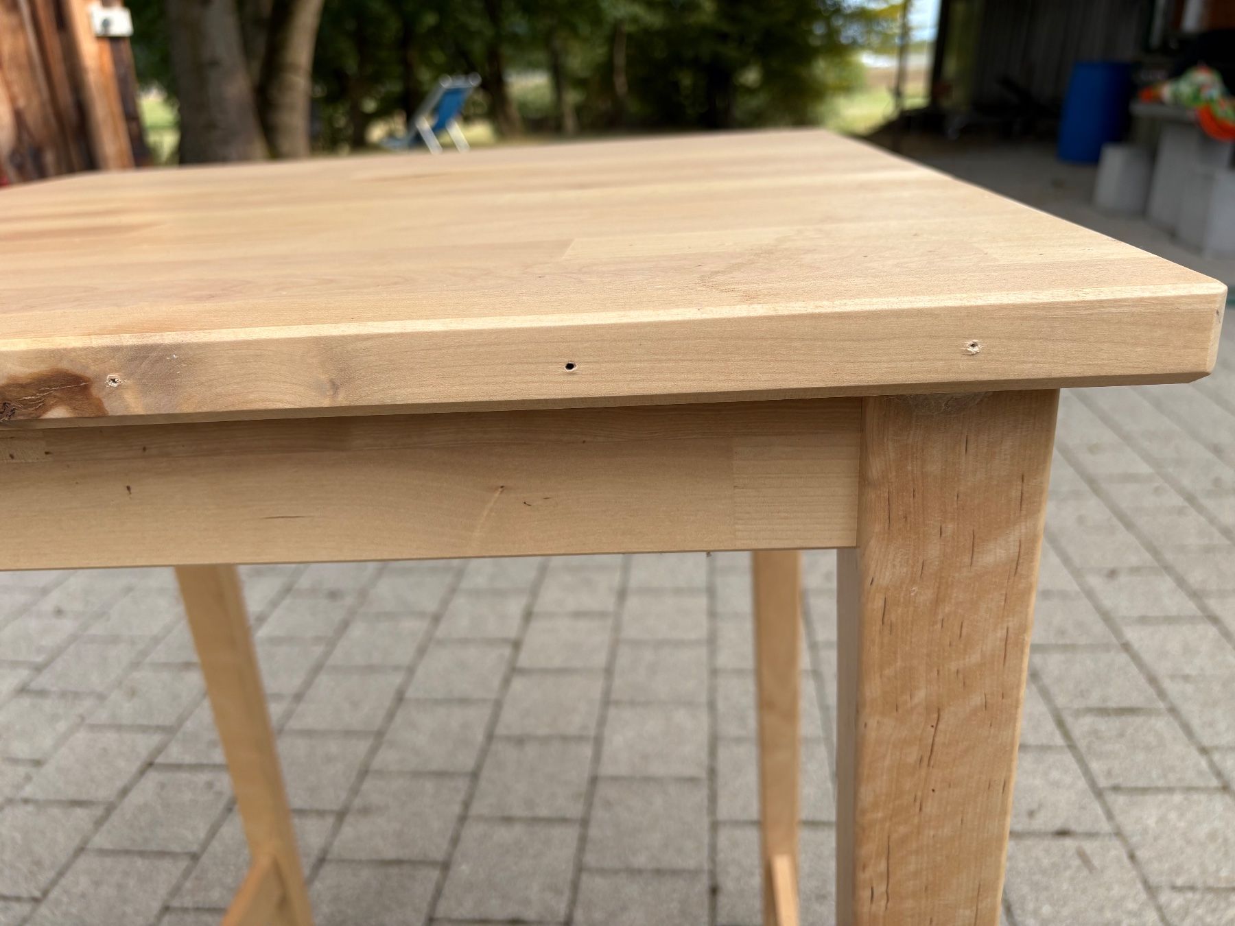 Ikea Tische: Bartisch / Stehpult – Gebraucht aus Gossau SG von Black-Queen 2
