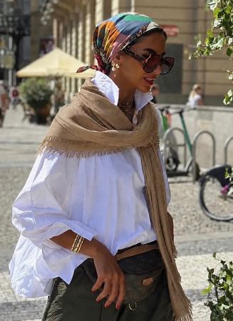 H&M 2mx1m/NP55CHF Schal Foulard Pareo Halstuch