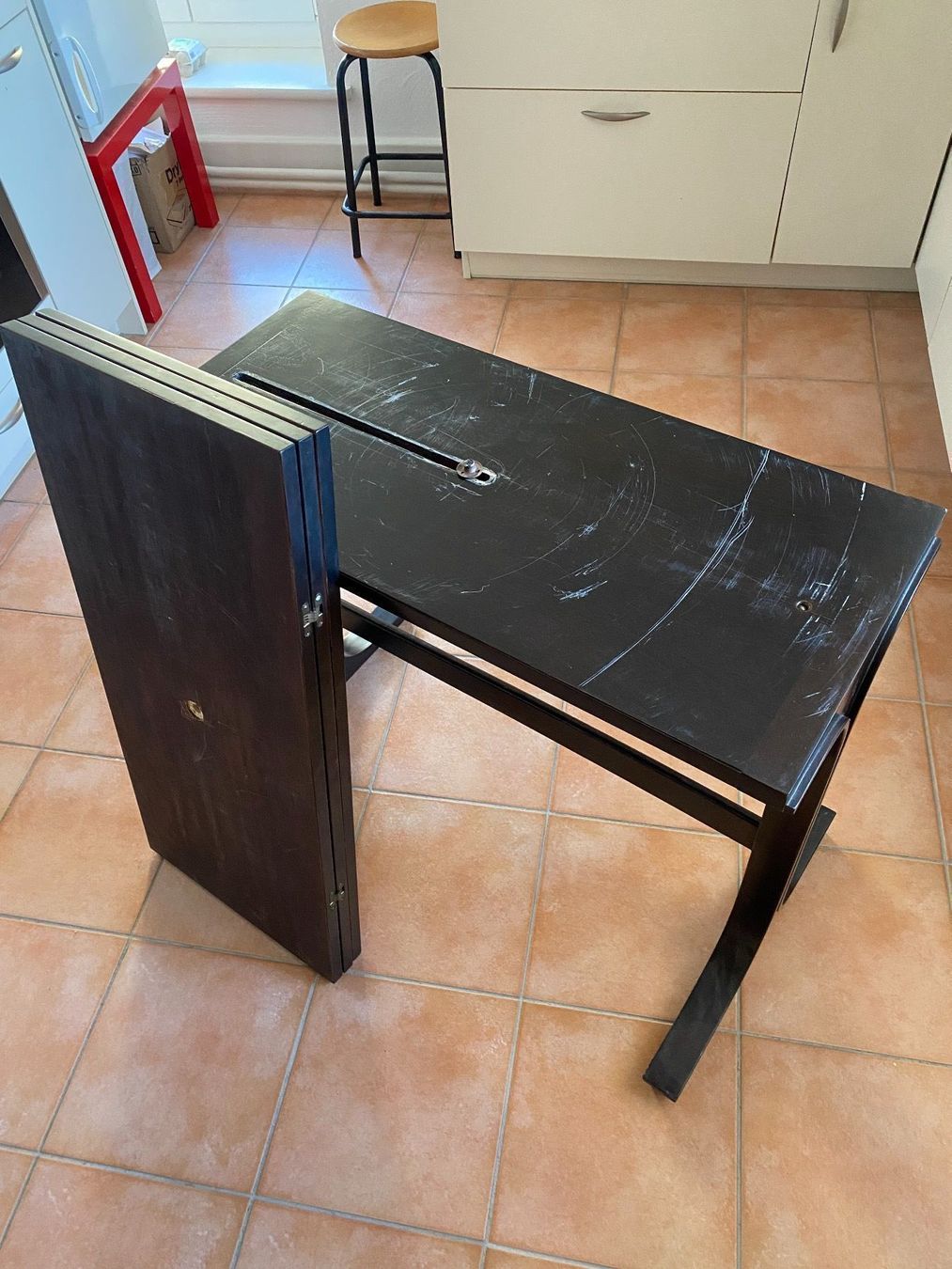 Tavoli: Superbe table pliable DESIGN G. Frattini – Usato da Roche VD venduto da luc_jwm5 5