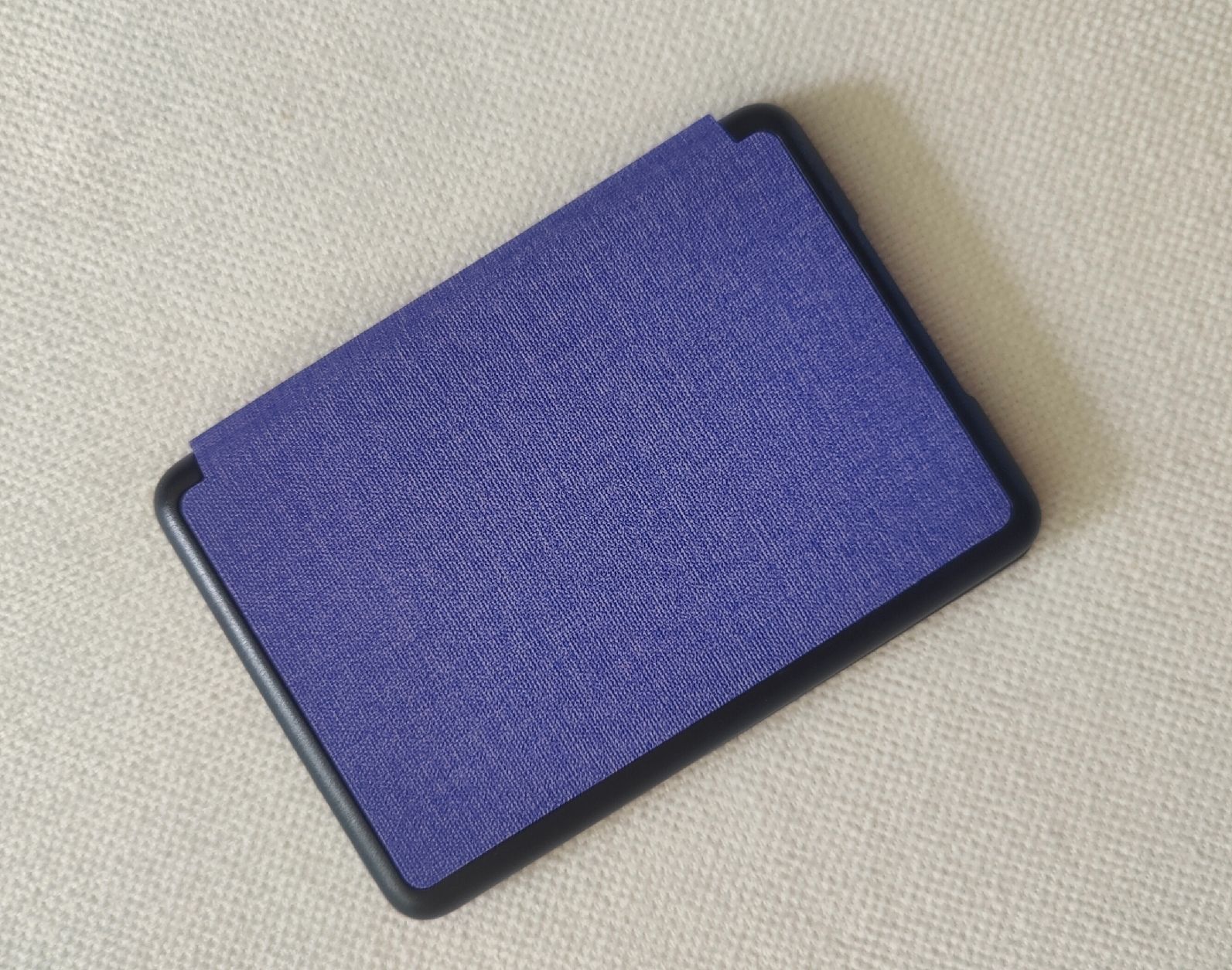 Covers & Schutzfolien: Hülle für Kindle Violett – Neu (gemäss Beschreibung) aus Zürich von mariafe 2