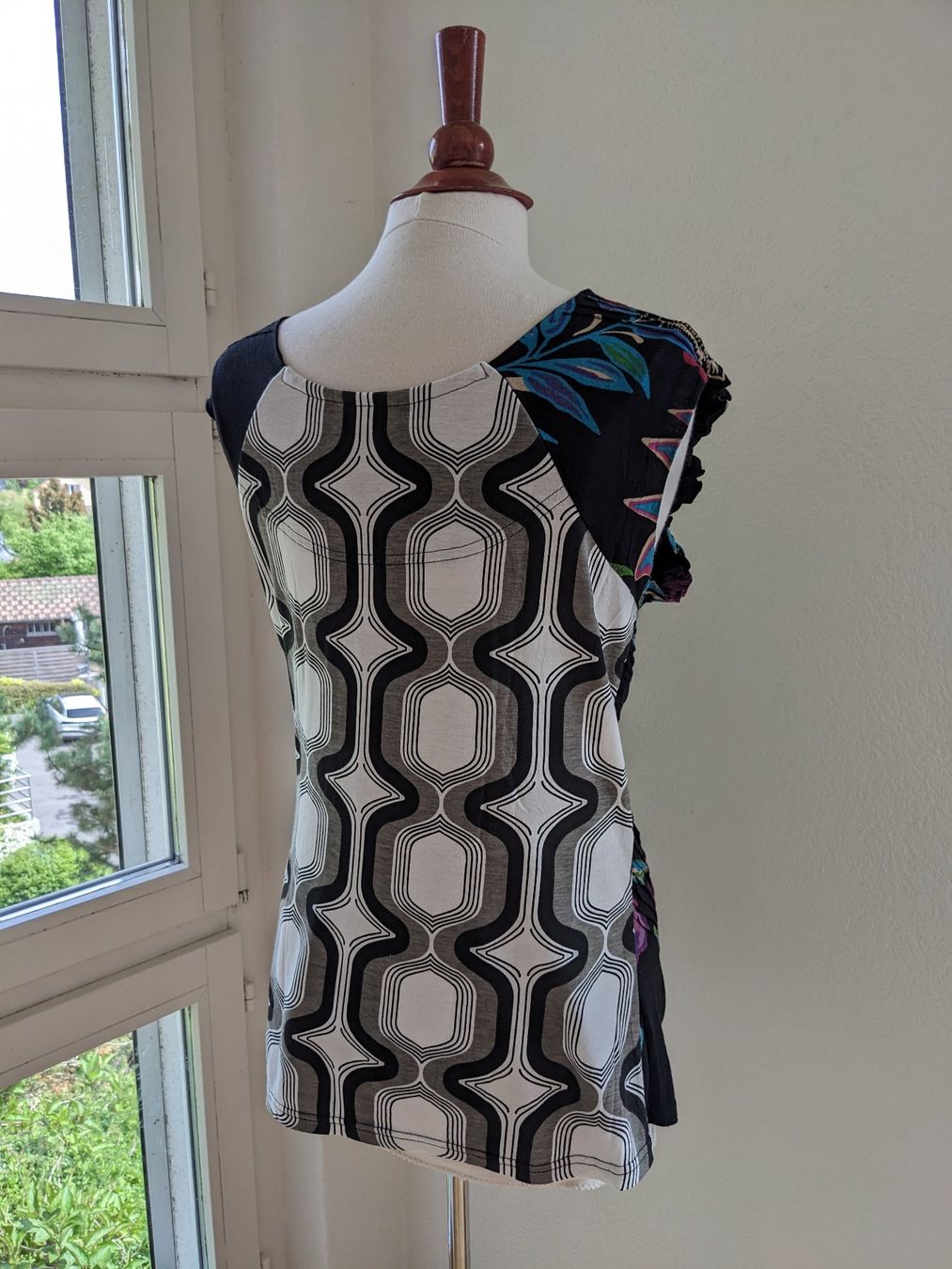 Desigual T-shirt: Desigual Oberteil Shirt XL/ L – Usato da Lengnau AG venduto da Nathi88 2