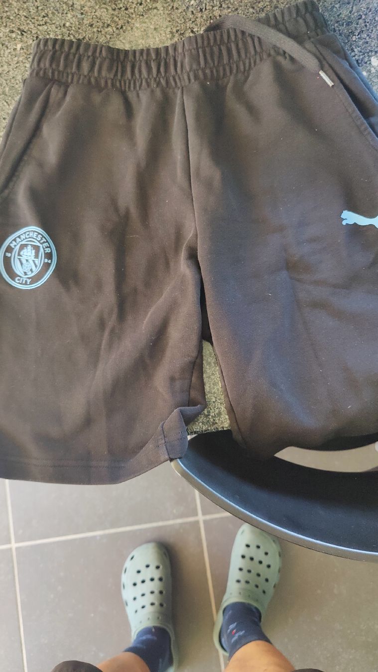 Pantaloni: Puma shorts Man City – Usato da Pfeffingen venduto da GempelerM