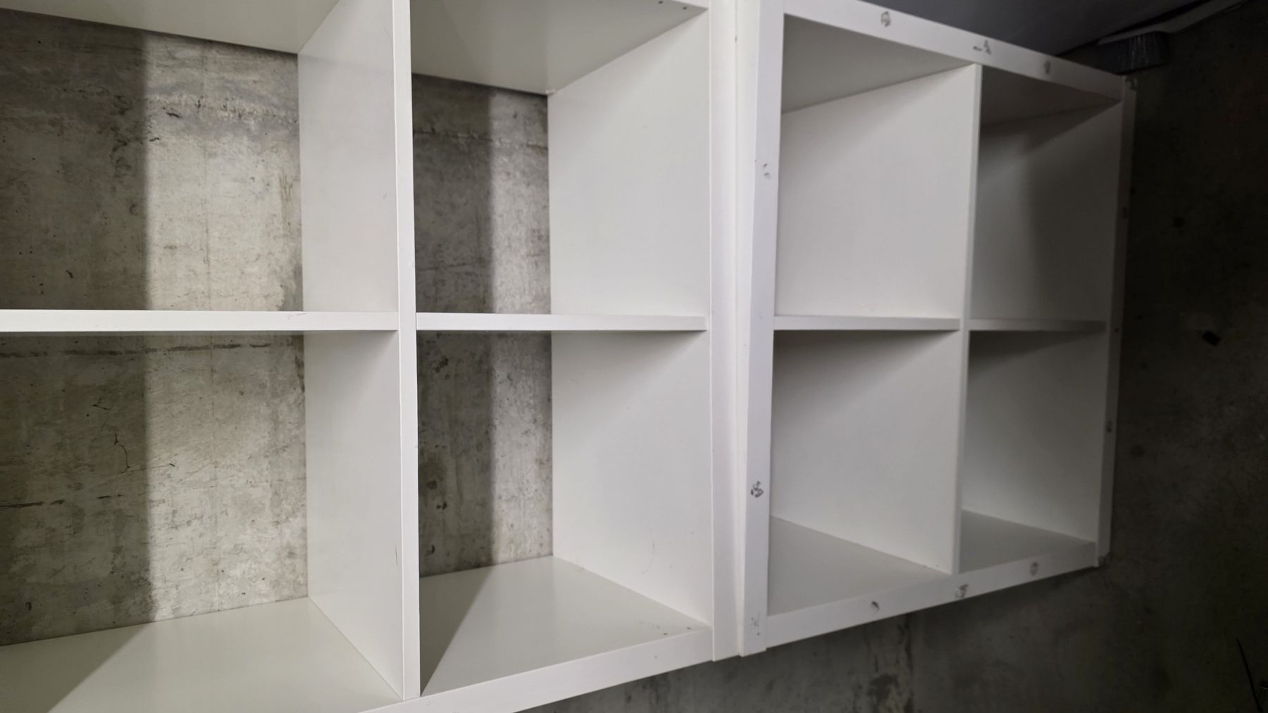Scaffali: Wandregal weiss 2×2 Fächer 2 stück – Usato da Niederweningen venduto da ste_7rdz