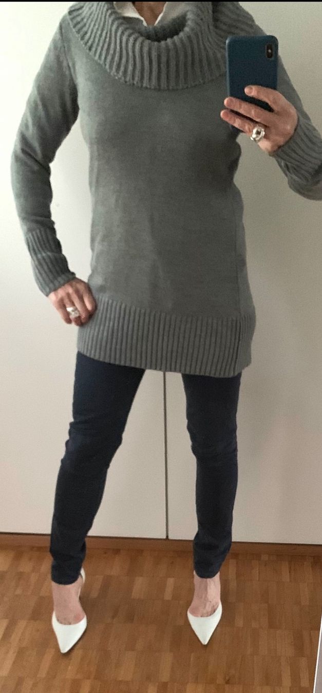 Maglioni & Felpe: Pullover Long  Grösse M Grau – Nuovo (secondo la descrizione) da Adliswil venduto da Jessik0 1