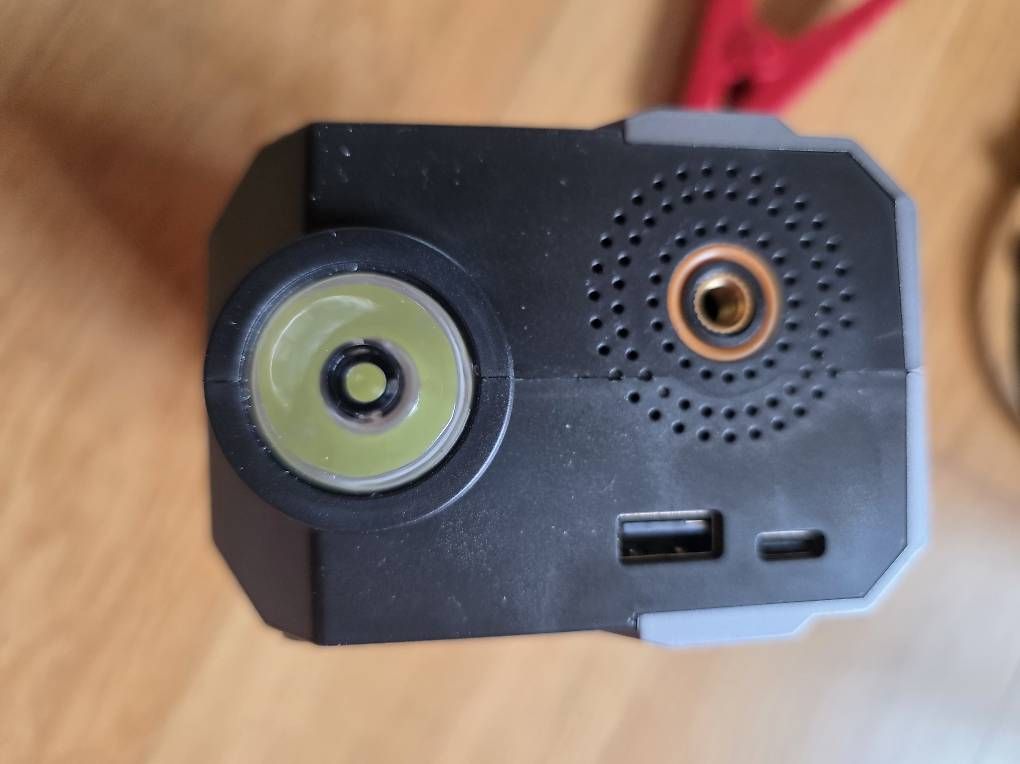 Caricabatterie: Booster auto  – Usato da Moudon venduto da dek_m2kj 2