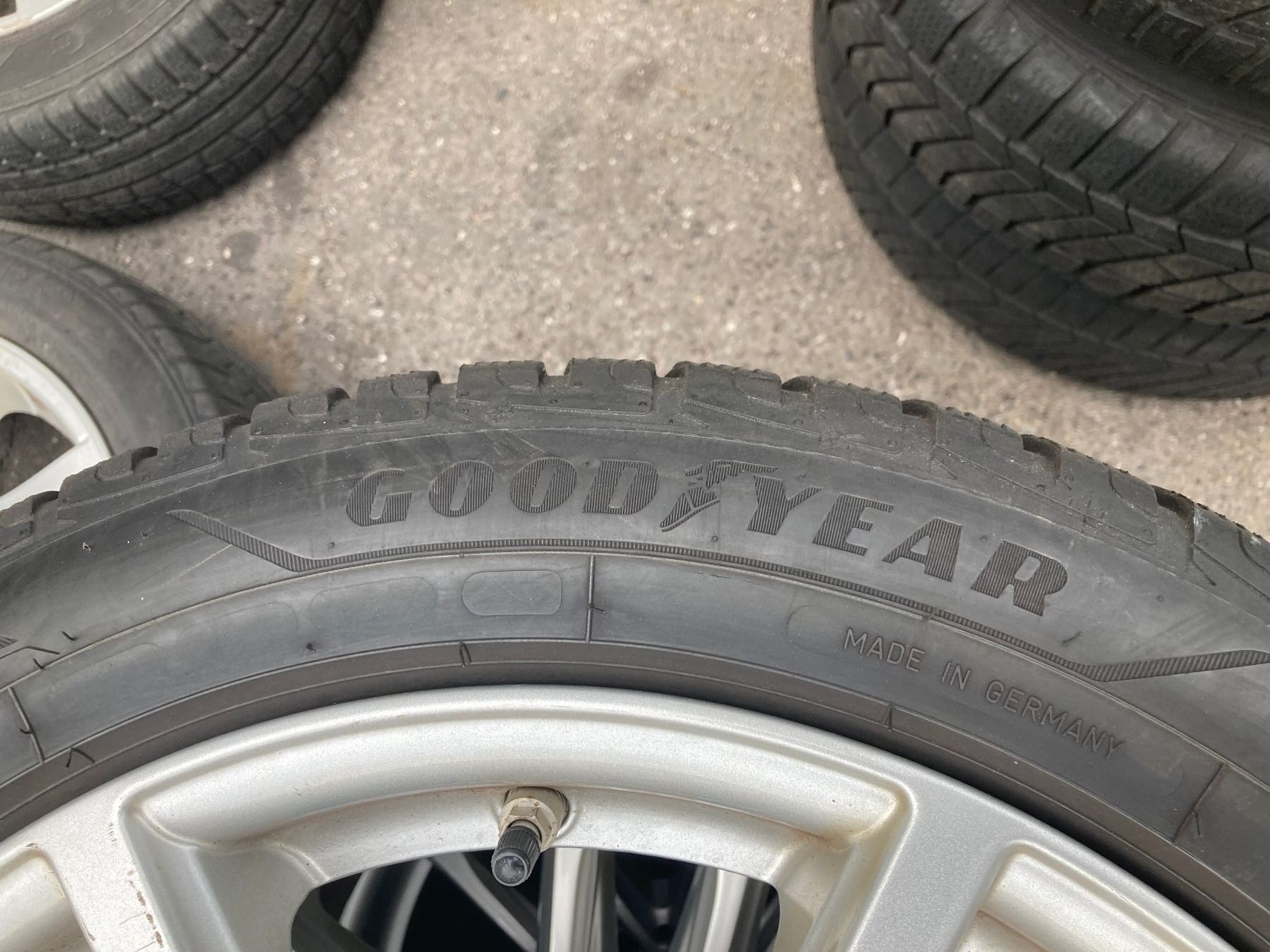 BMW Pneumatici & Ruote complete: BMW 320 Winterräder 225/50R17 – Usato da Cham venduto da WB2223 4