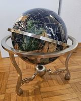 Globus mit Standfuss