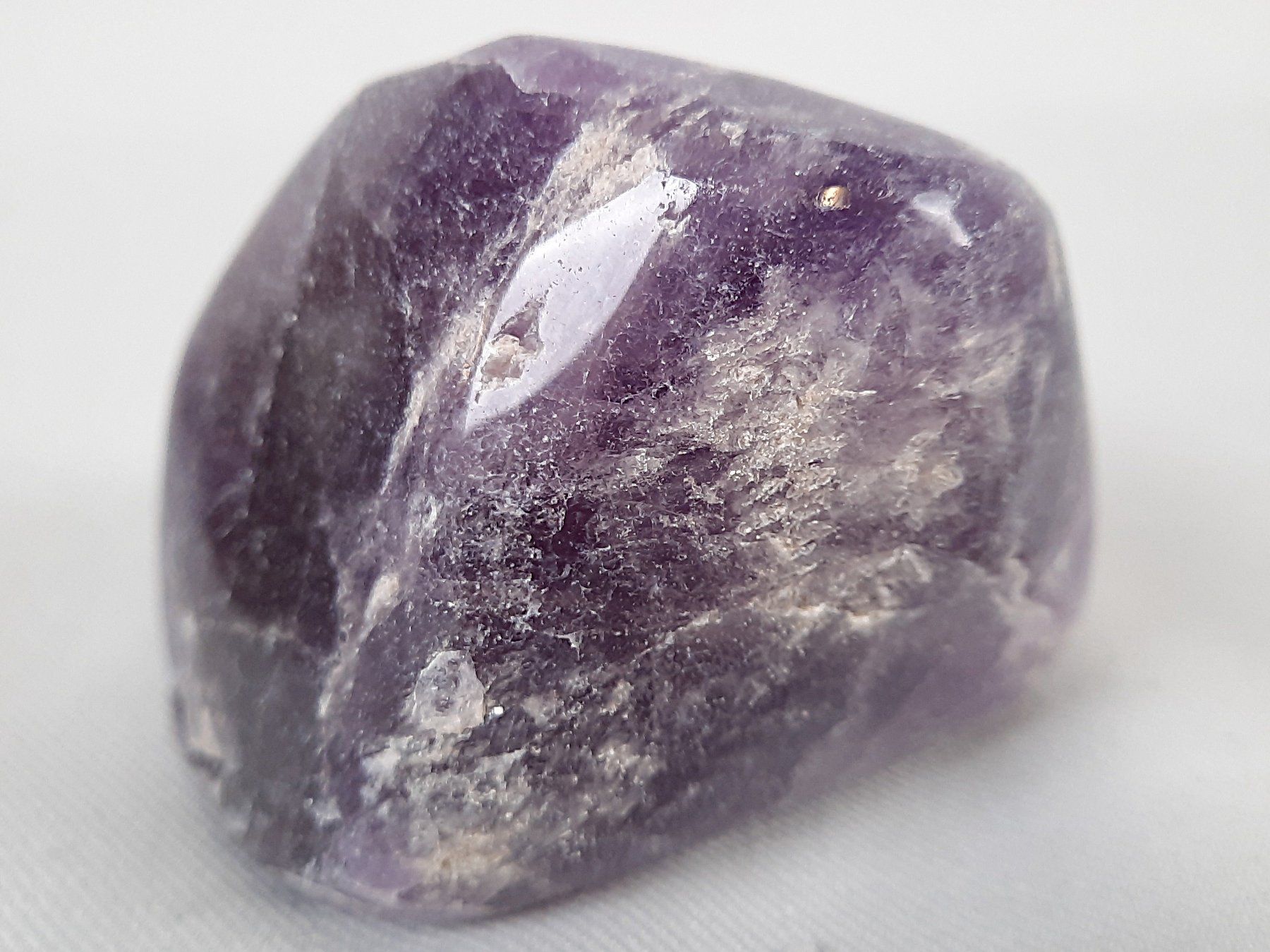 Minerali & Pietre curative: 2 polierte Amethyst-Trommelsteine – Usato da Beinwil am See venduto da Restwert_Beinwil 1