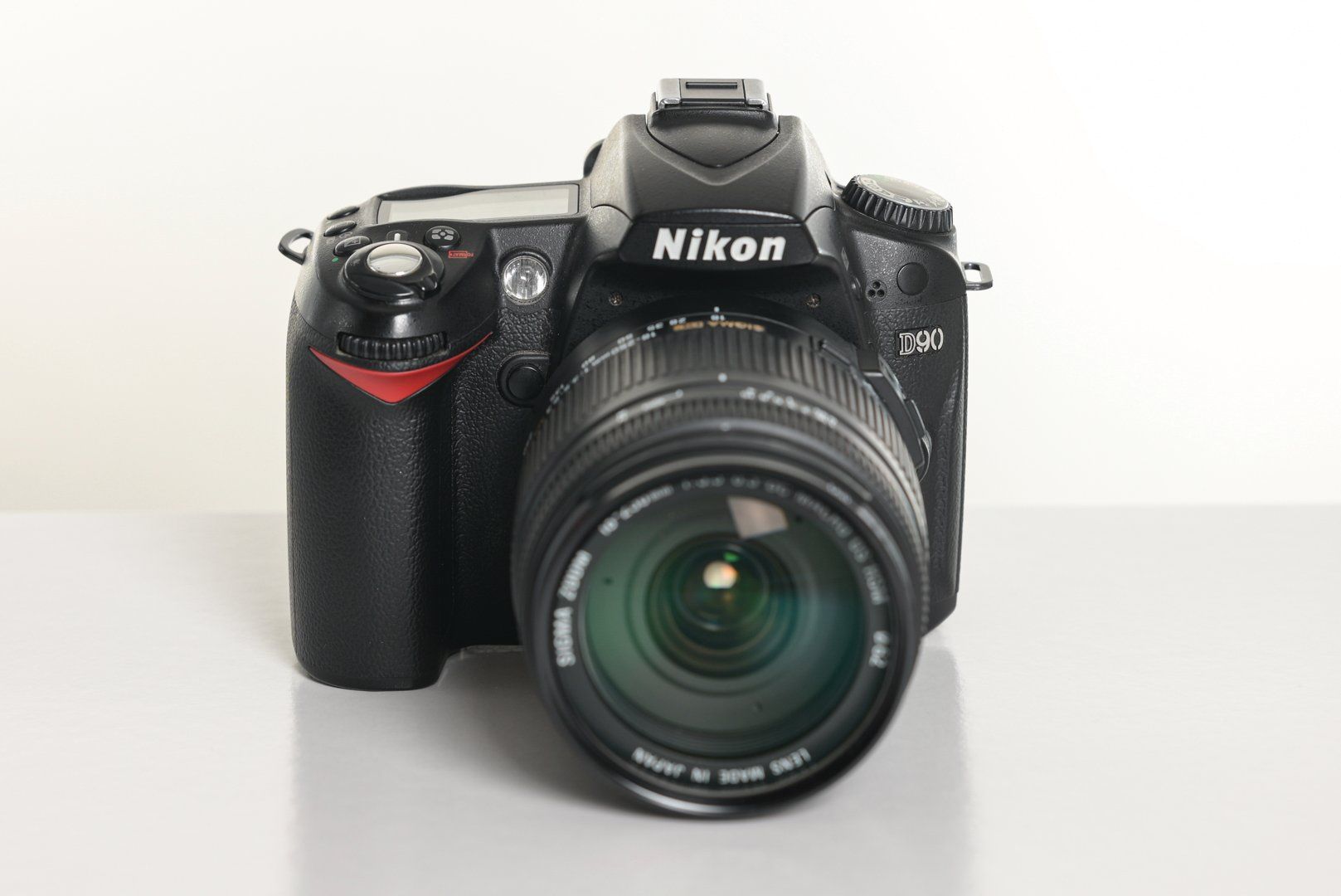 Nikon Fotocamera: Nikon D90 inkl. 18-250mm – Usato da Wädenswil venduto da tevyag 7