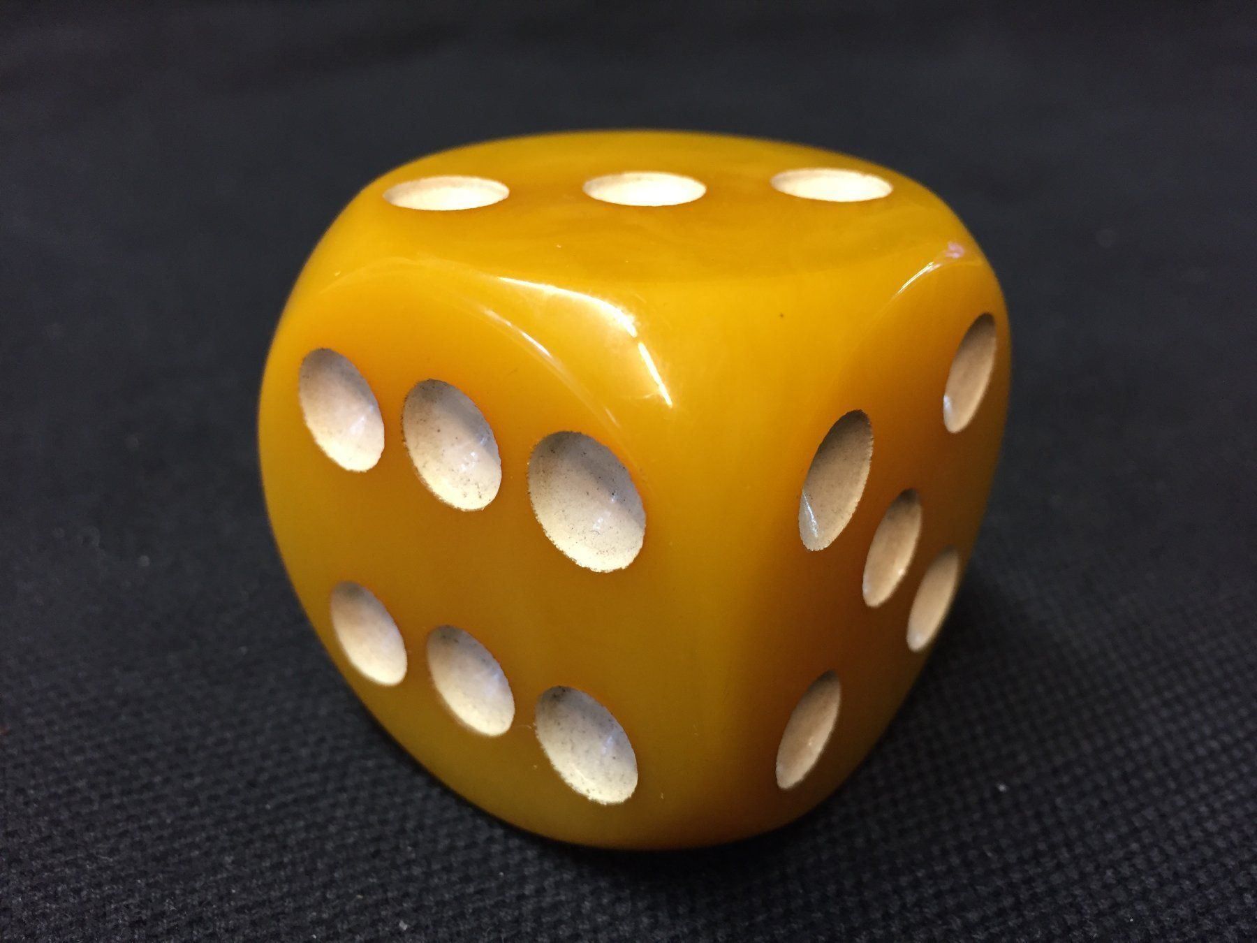 Giochi: Vintage DDR Würfel Bakelit Catalin 4.5cm – Usato da Schaffhausen venduto da vintageville 2