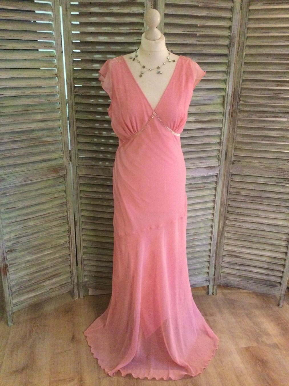 Kleider: Longue robe rose fluide avec sequins, taille 38, NEUF – Neu und originalverpackt aus Agiez von chouchanelle