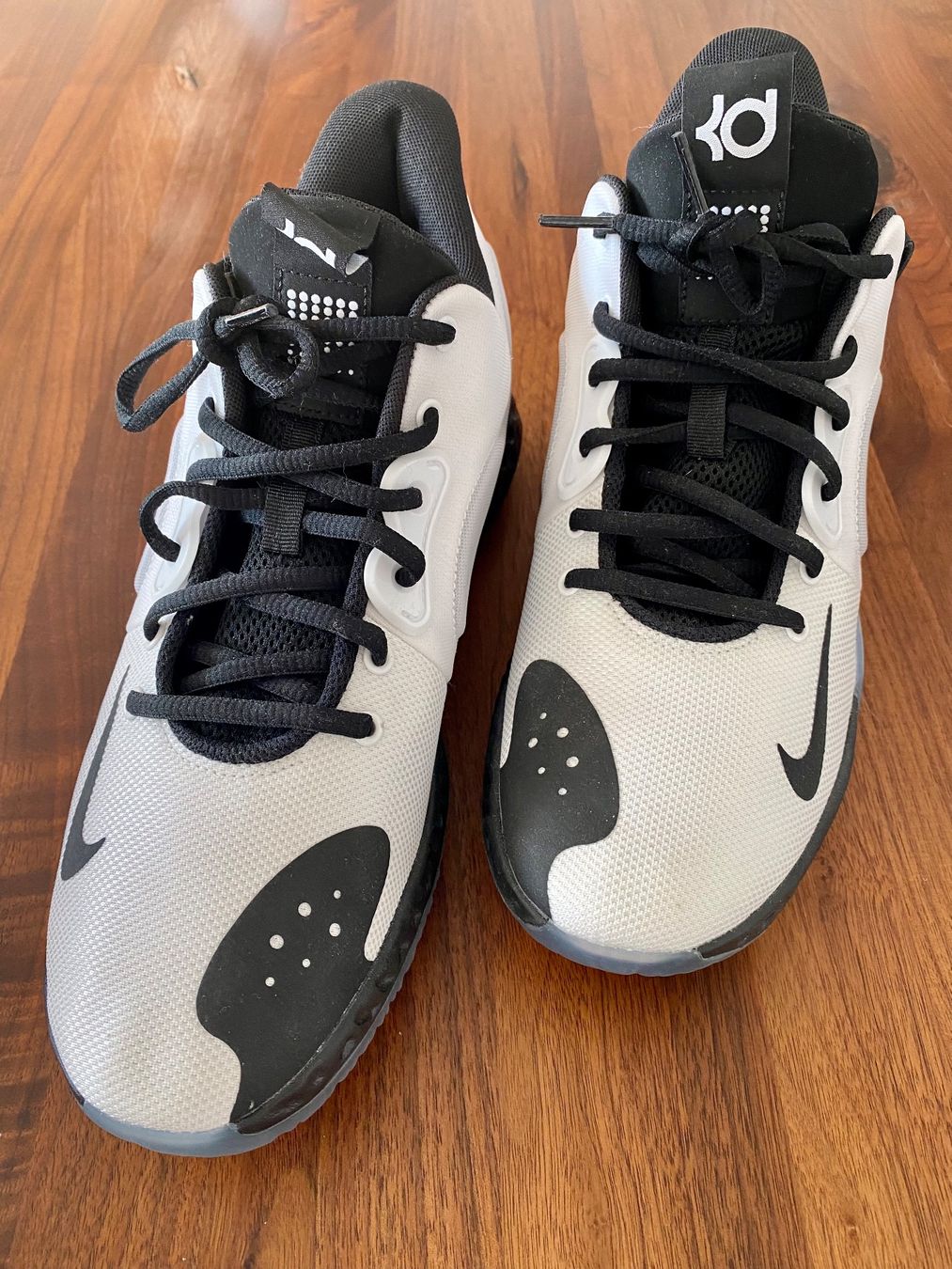 Nike Herrenschuhe: Nike KD Sneaker (EUR 43) – Neu (gemäss Beschreibung) aus Susten von AMAZE