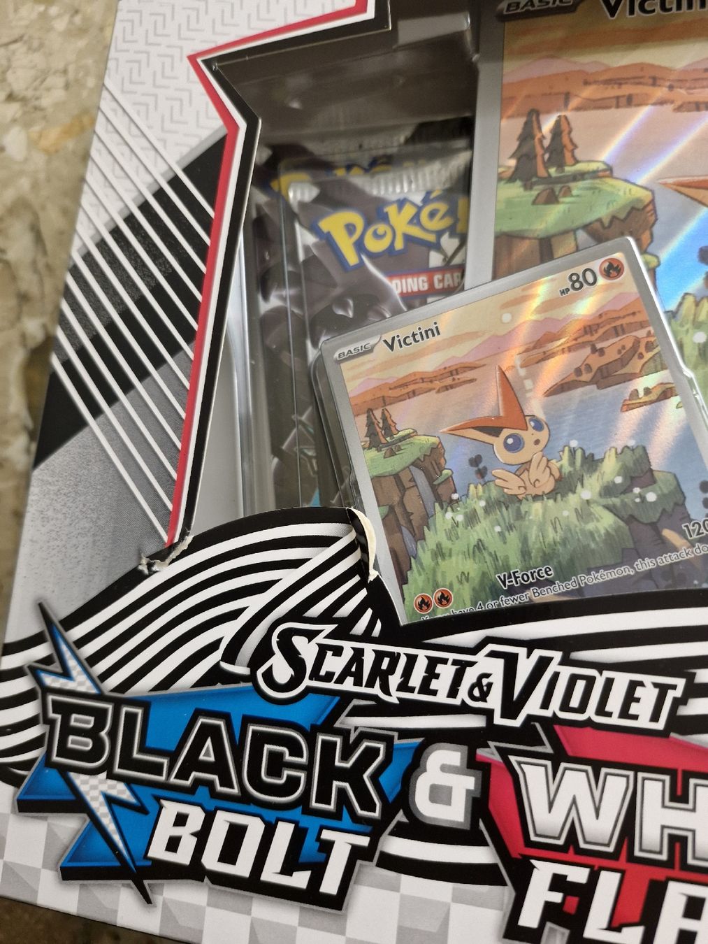 Pokémon Cartes à collectionner: set Black Bolt and white flare – Neuf avec emballage d'origine à Cudrefin par Jnini12 1