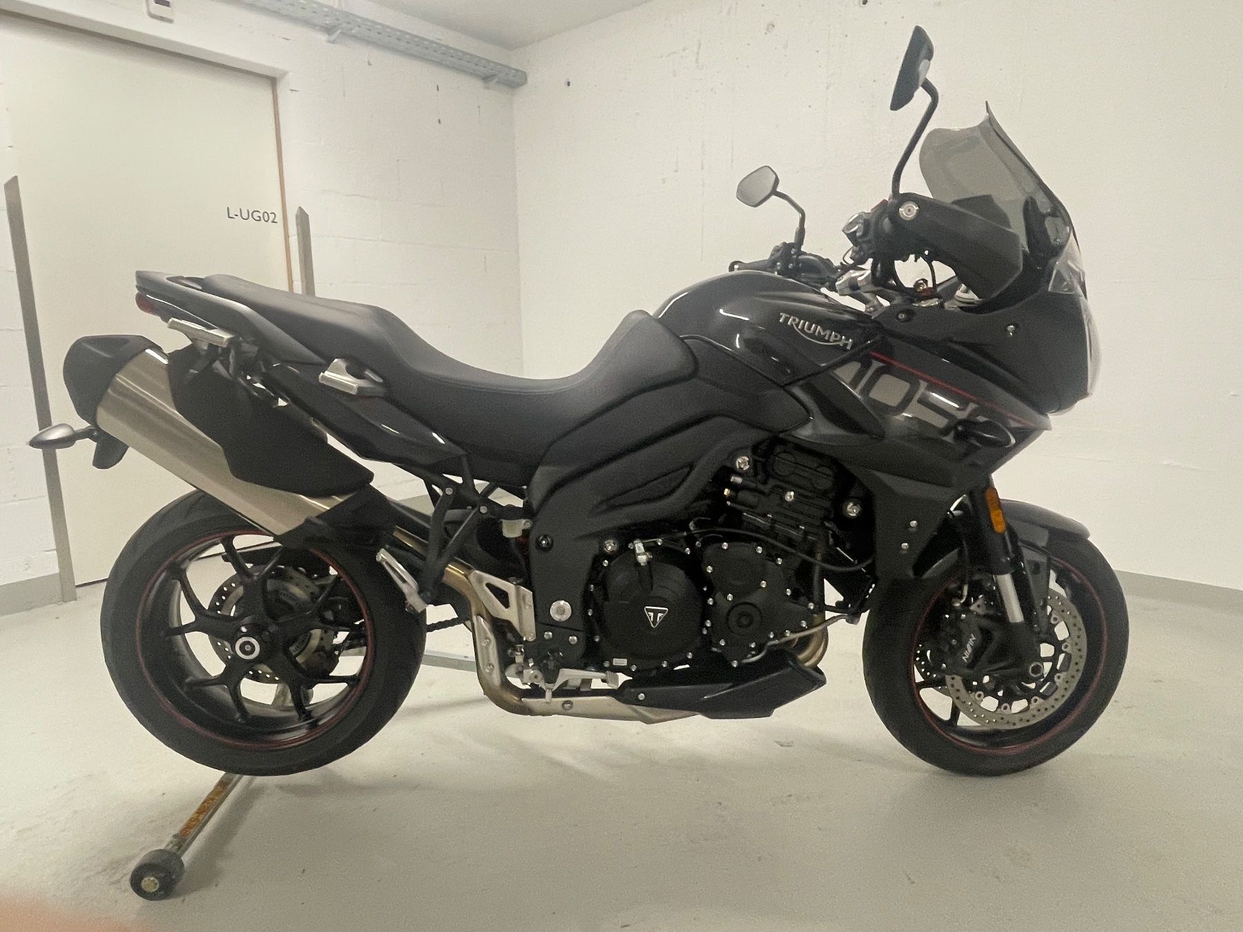Triumph Strada: Triumph Tiger Sport 1050 ABS – Usato da interlaken venduto da pilaiporn 1