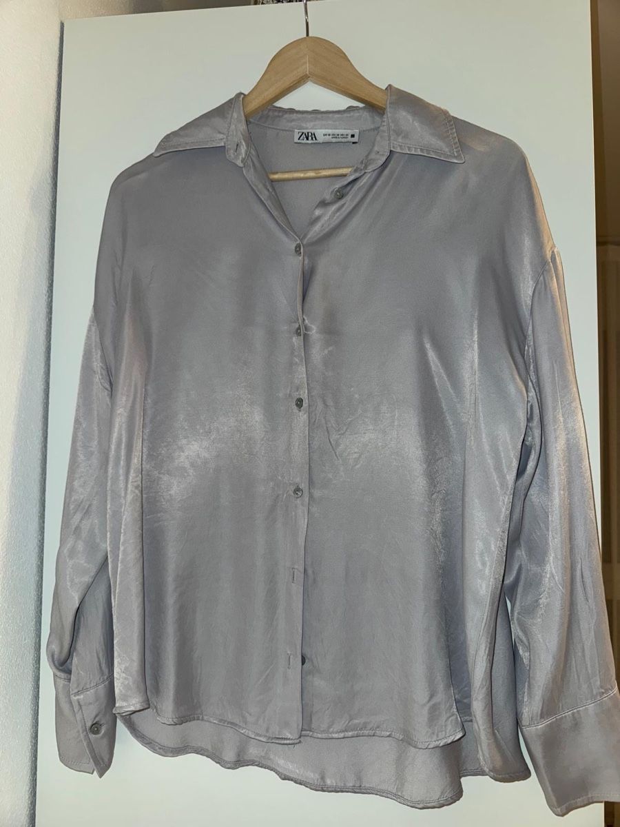 Zara Camicette: Elegante Bluse seidendes Material – Usato da Zofingen venduto da ismail01a