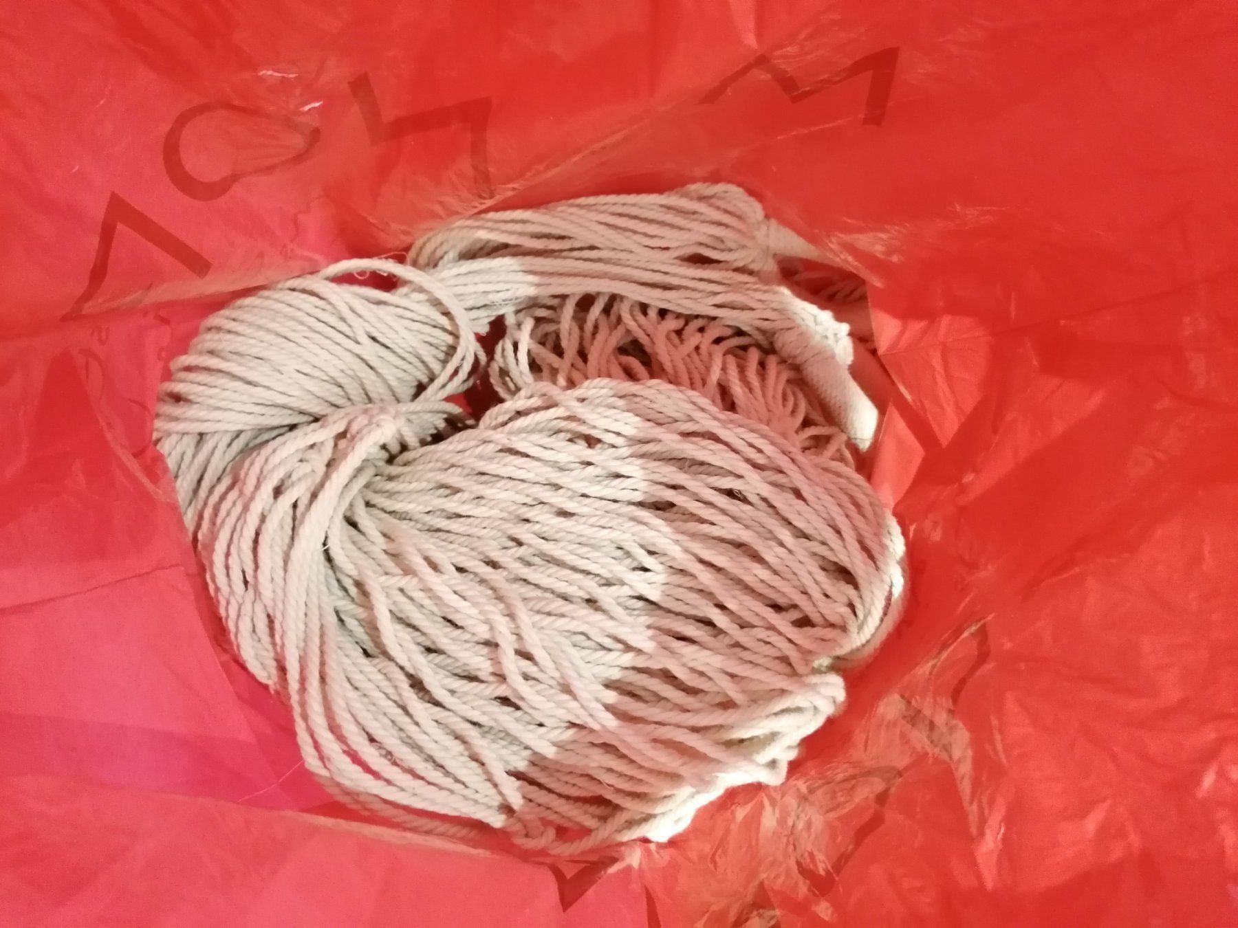 Amache: Hängematte gestrickt weiss – Usato da Muri AG venduto da goodmood17 5