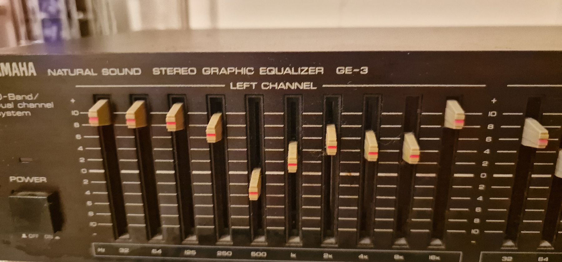 Yamaha Equalizer: Yamaha GE-3 stereo graphic equalizer – Gebraucht aus Oberweningen von LT8165